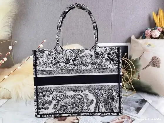 Tony Luxuries diro TOTE BOOK 0529